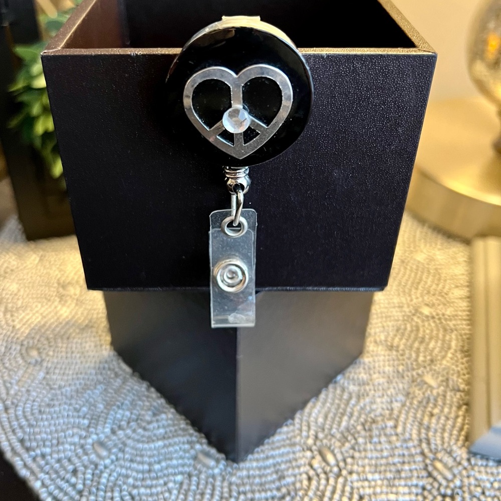 Heart Peace Sign Retractable Badge Holder